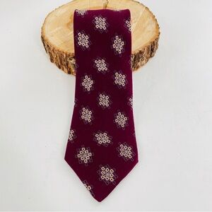 Giorgio Armani Men’s Silk Designer Tie Crimson with Geometric Design